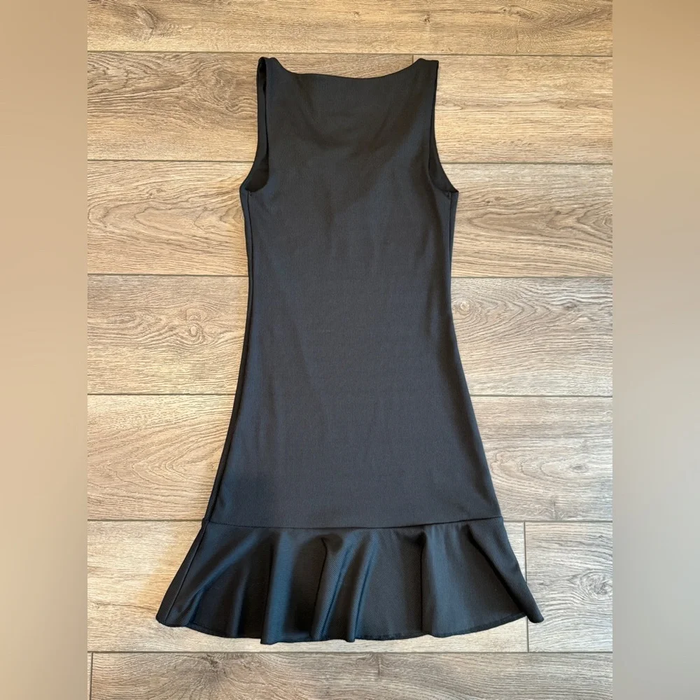 Express Body Contour Ribbed V-Wire Ruffle Mini Dress - Picture 8 of 11